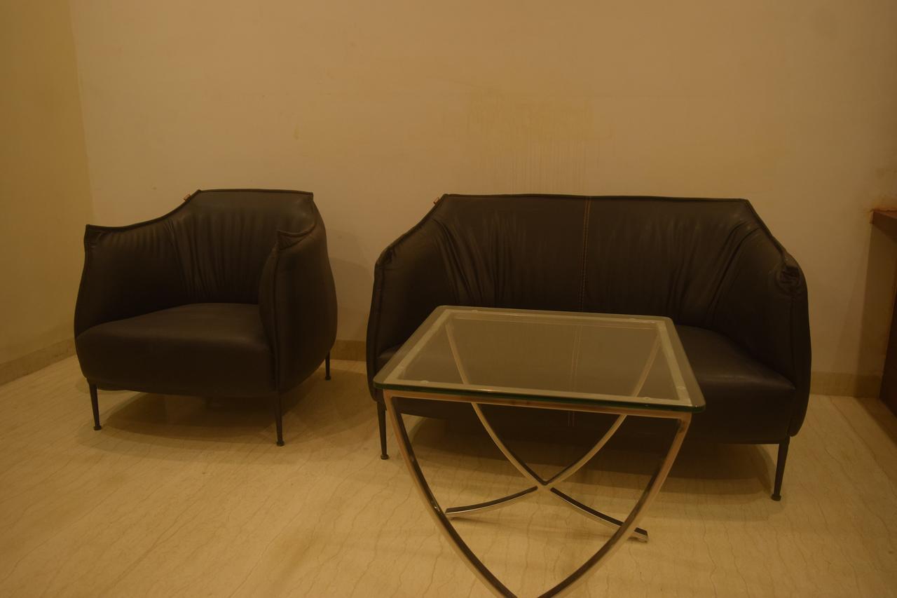 Hotel Avalon Inn Αμπικαπούρ Εξωτερικό φωτογραφία